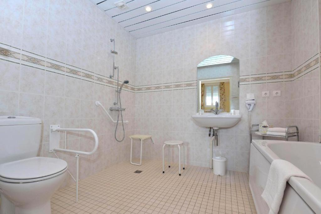 Hotel Castel Jeanson Ay-Champagne Phòng bức ảnh